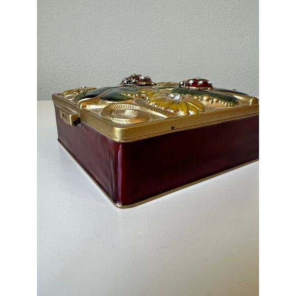 Goldtone Ladybug Bejeweled Trinket Box /Jewelry Box  4”X4”  3D Ladybugs & Leaves - Picture 10 of 13